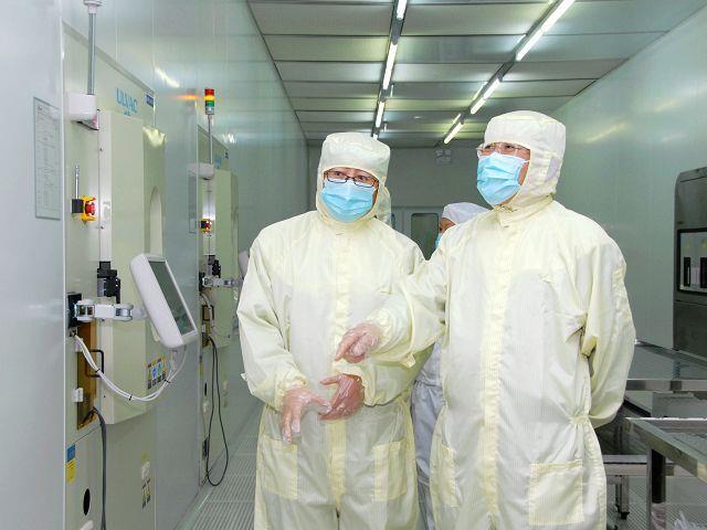 Bộ đồ liền thân chống tĩnh điện